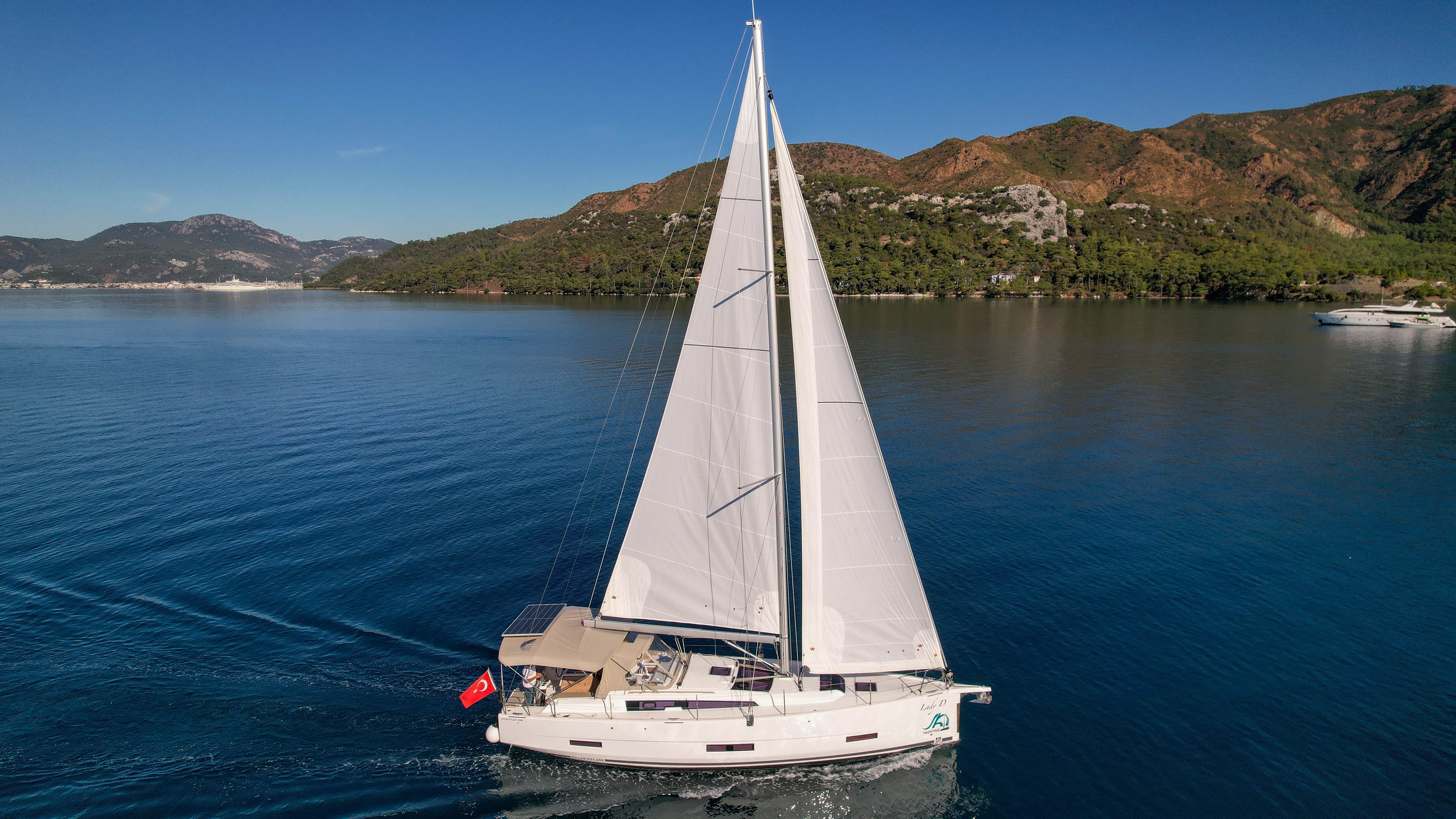 Dufour 390 - photo 8