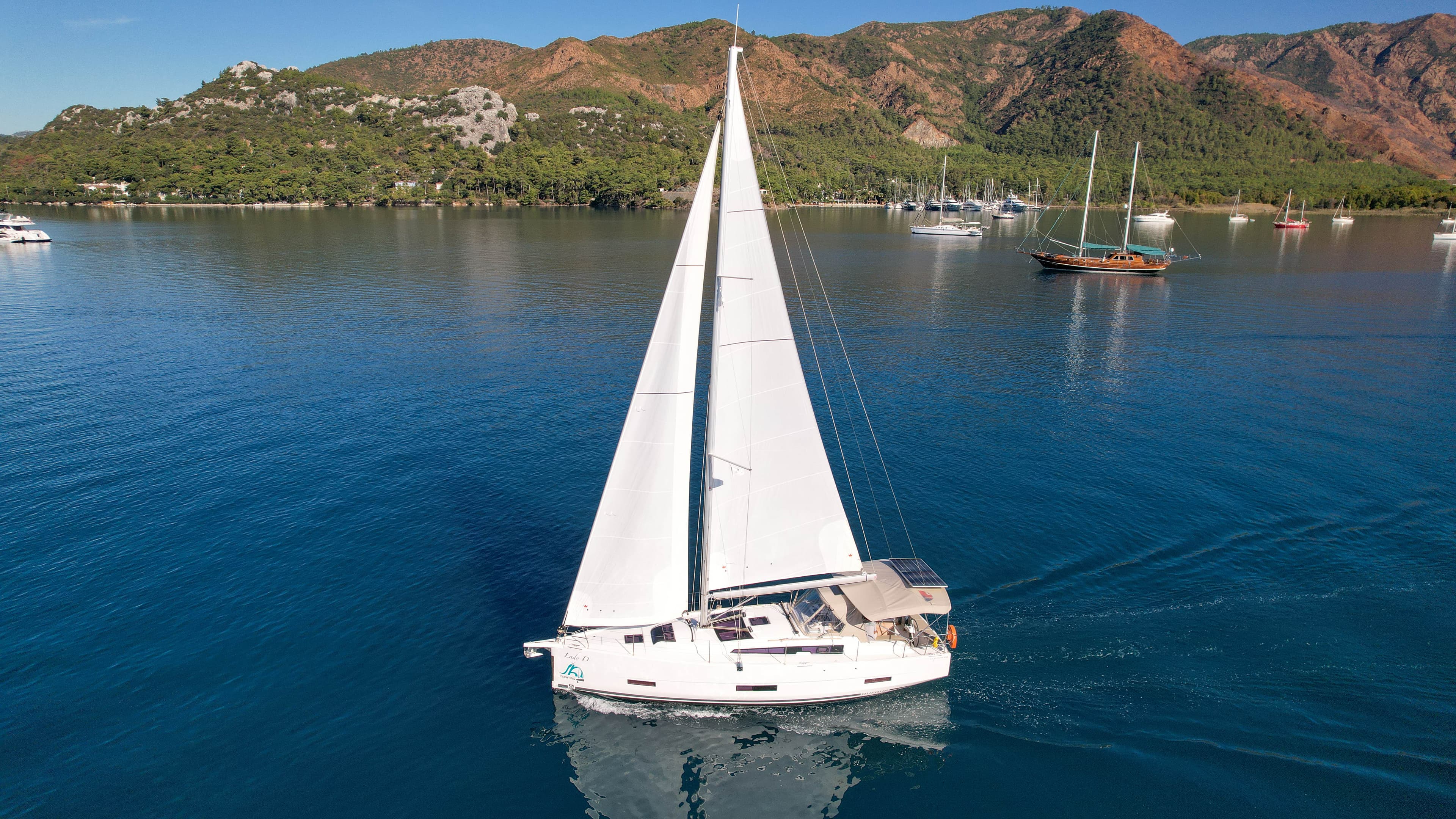 Dufour 390 - photo 40