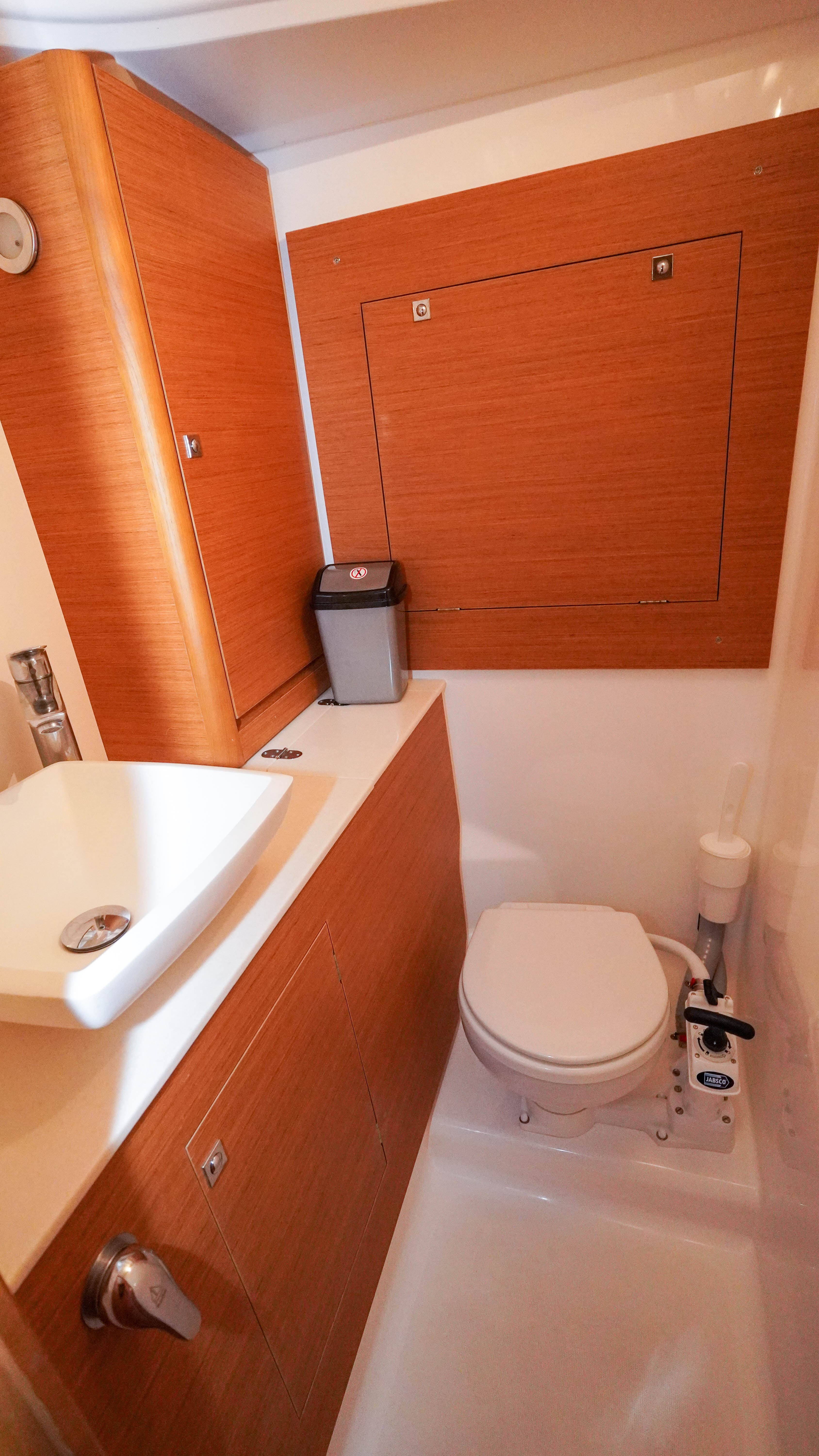 Dufour 390 - photo 43