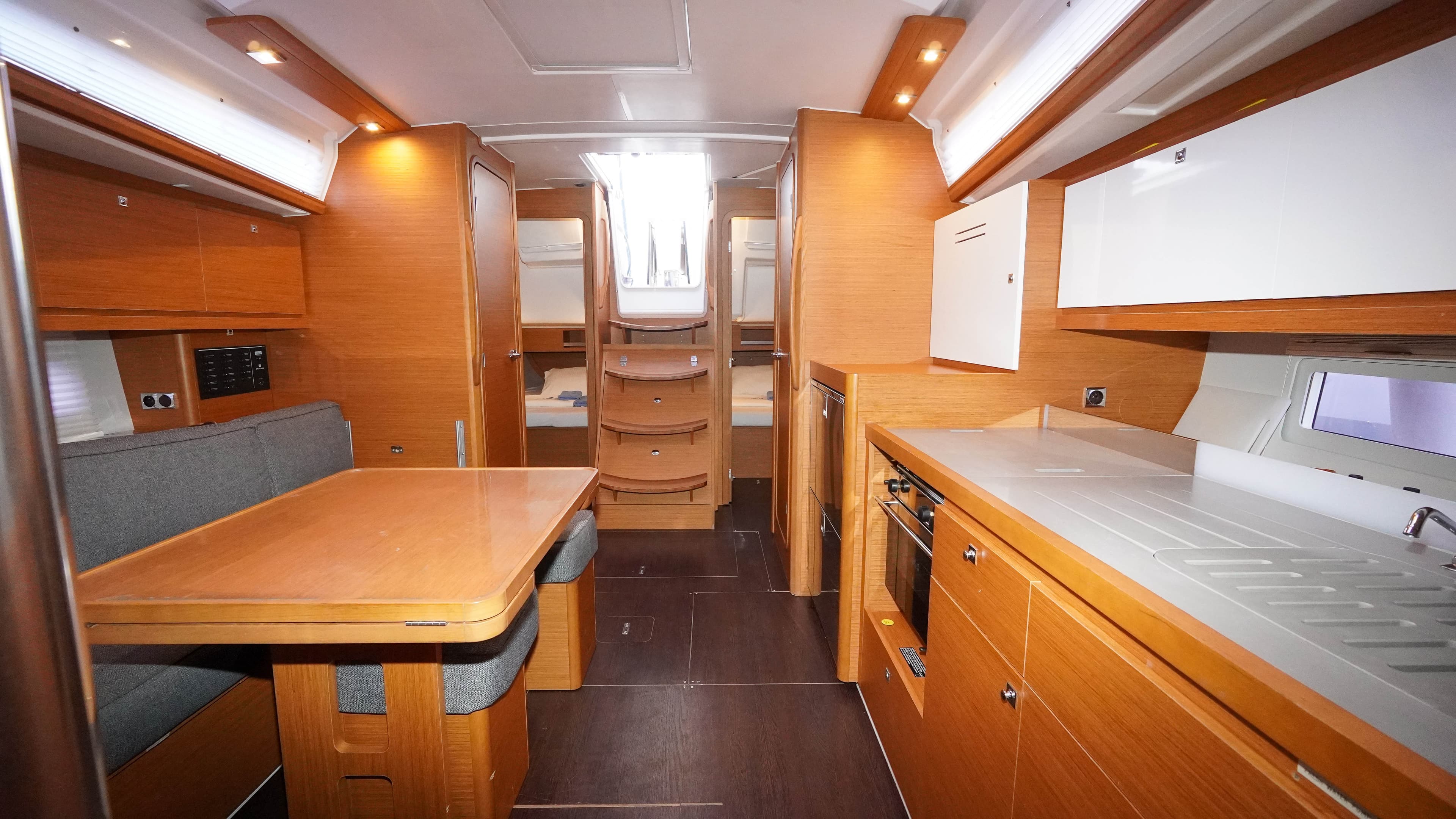 Dufour 390 - photo 28