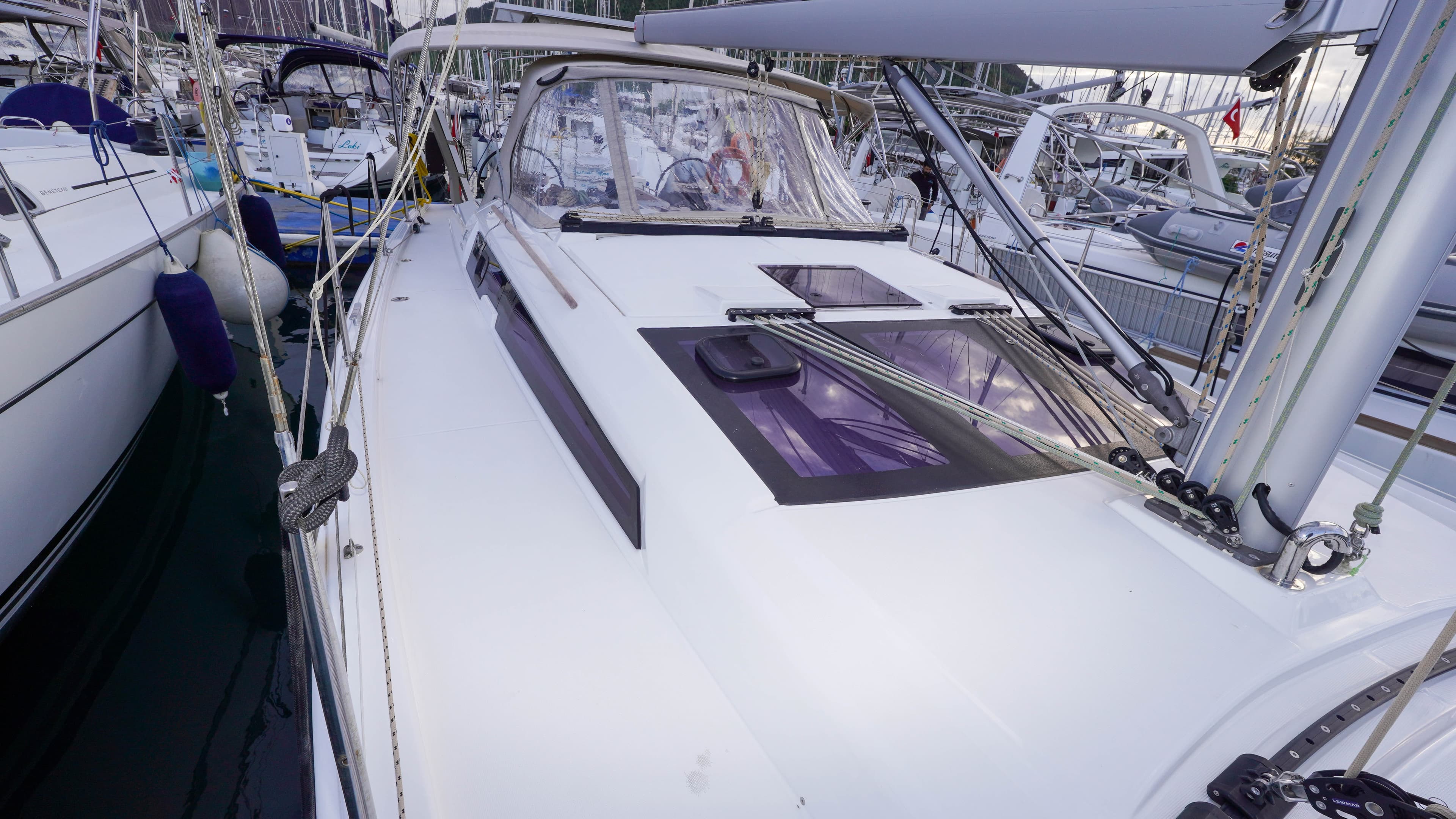 Dufour 390 - photo 20