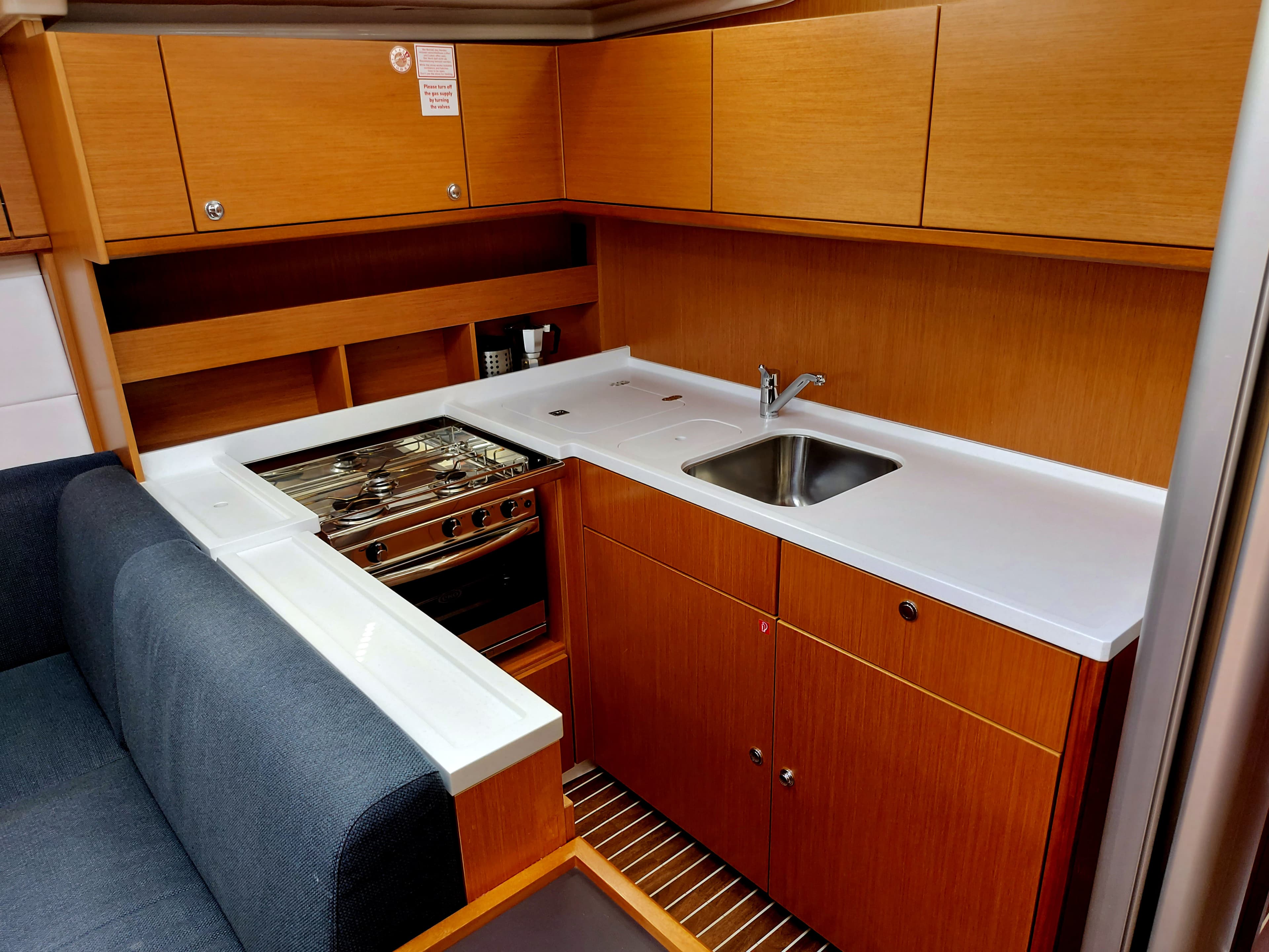 Bavaria C57 - photo 8