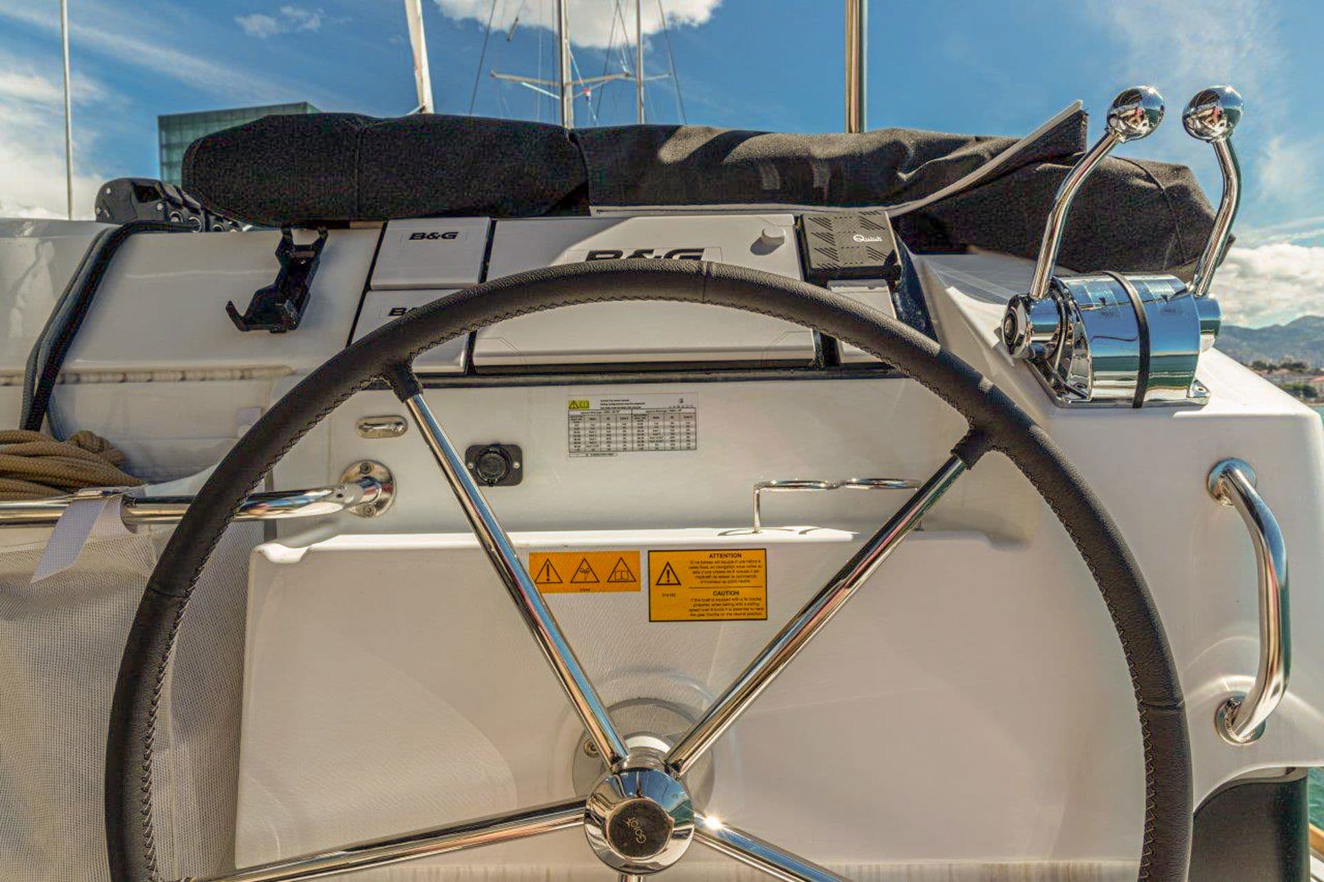 Lagoon 40 - photo 32