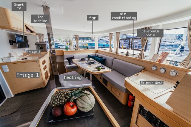 Lagoon 42 - photo 12