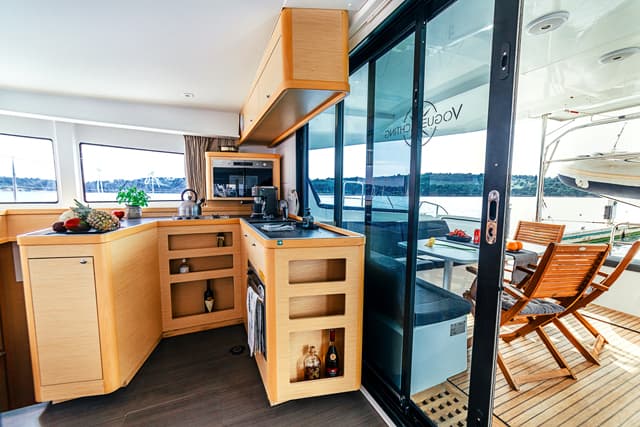 Lagoon 42 - photo 16