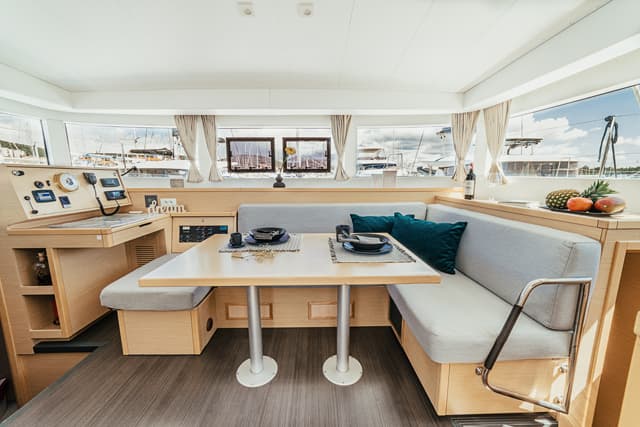 Lagoon 39 - photo 11