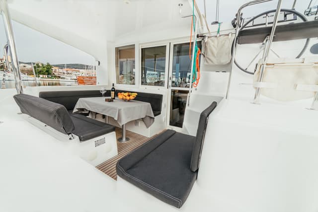 Lagoon 39 - photo 22