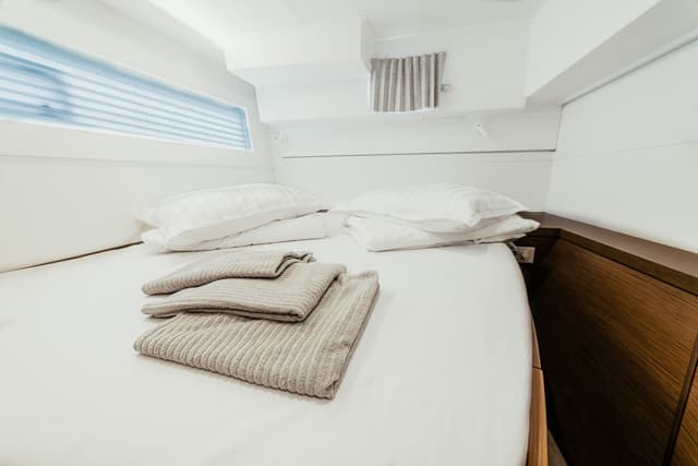 Lagoon 40 - photo 16