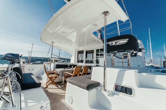 Lagoon 40 - photo 23