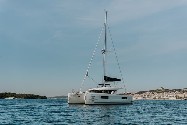 Lagoon 40 - photo 30