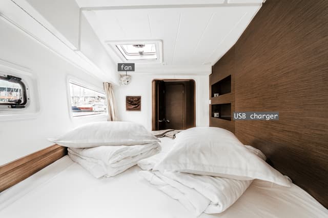 Lagoon 42 - photo 17