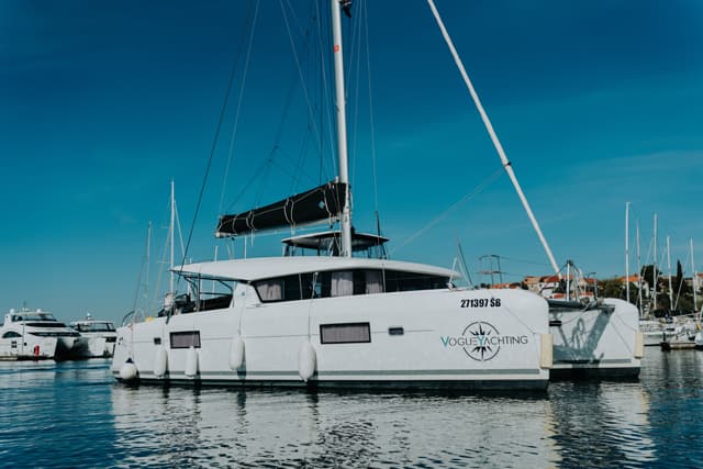 Lagoon 42 - photo 29