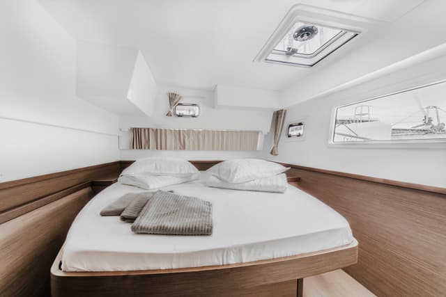 Lagoon 42 - photo 19