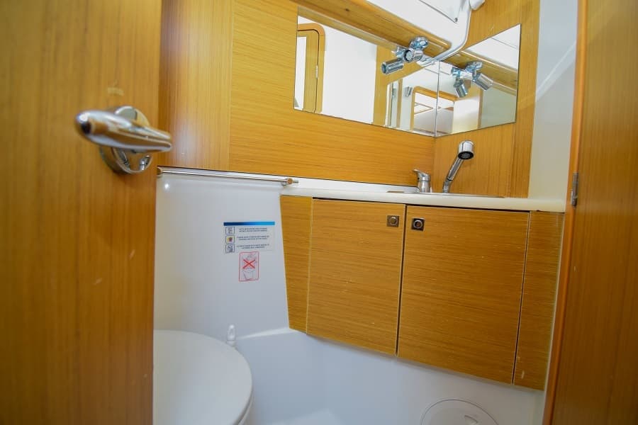 Sun Odyssey 44 i - photo 18