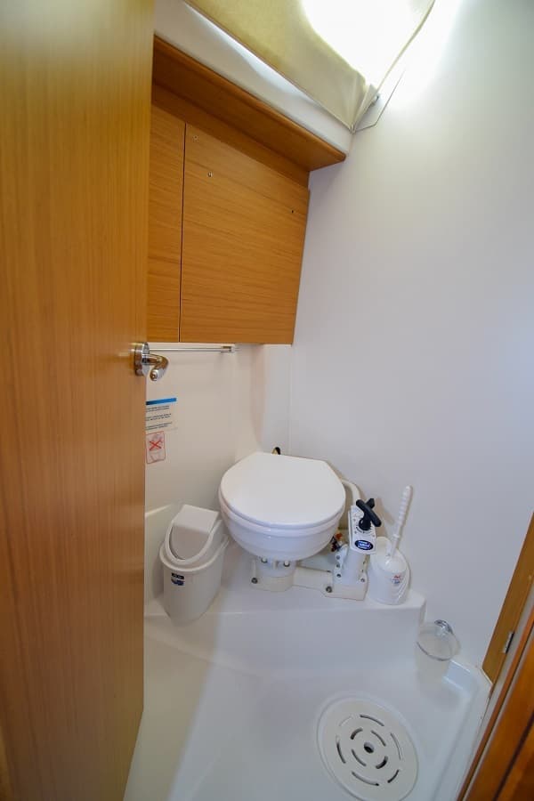 Sun Odyssey 44 i - photo 15