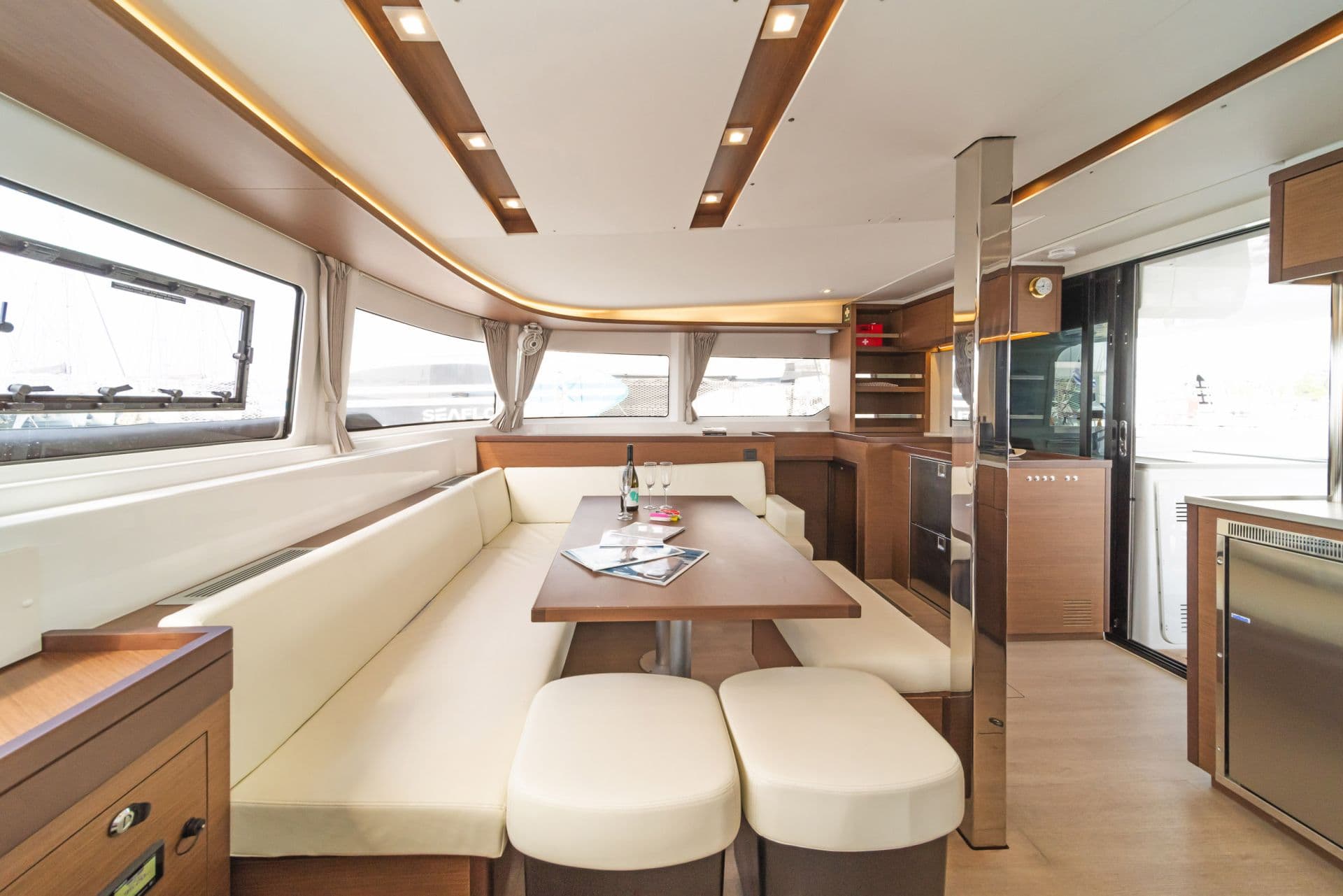 Lagoon 46  - photo 9