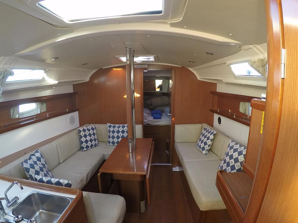 Oceanis 37 - photo 8