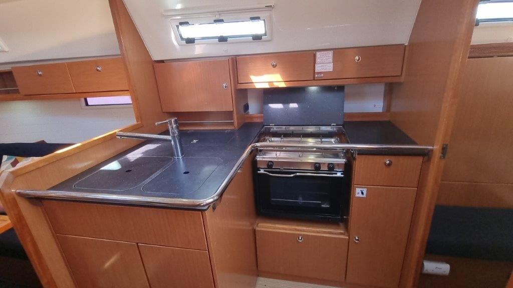 Bavaria 36 Cruiser - photo 7