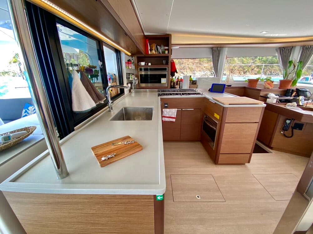 Lagoon 46  - photo 21