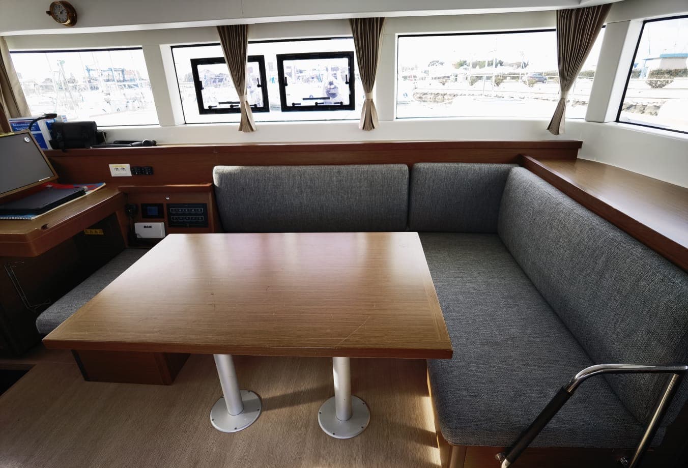 Lagoon 40 - photo 15