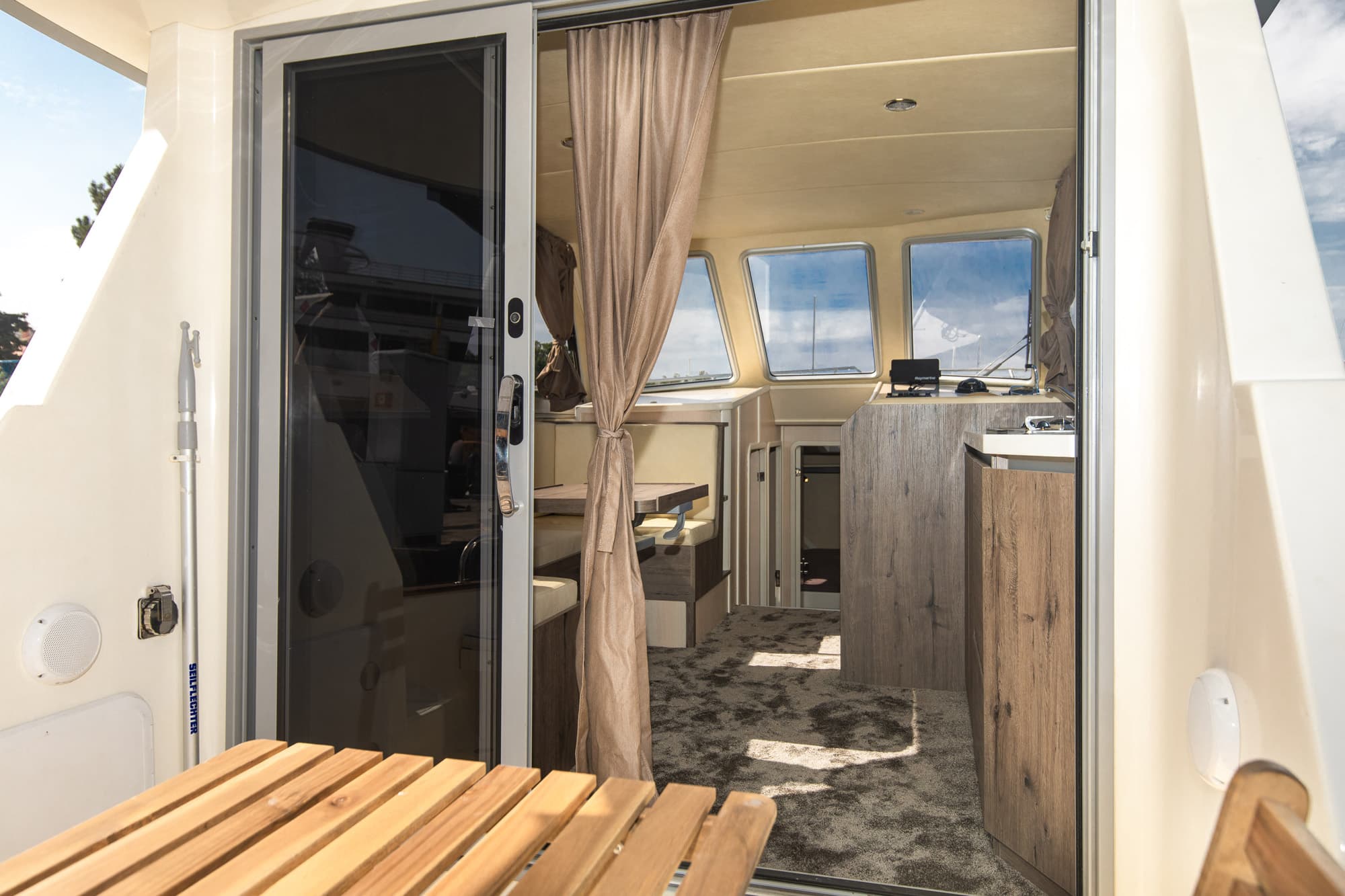 Motorboat - photo 17