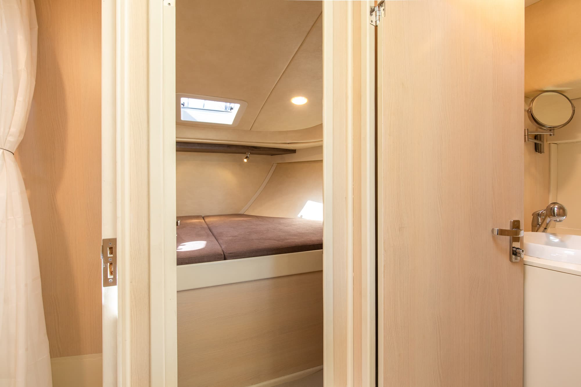 Motorboat - photo 24