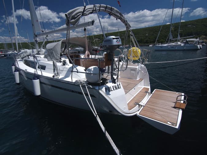 Bavaria Cruiser 33 - photo