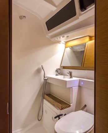 Sun Odyssey 440 - photo 5