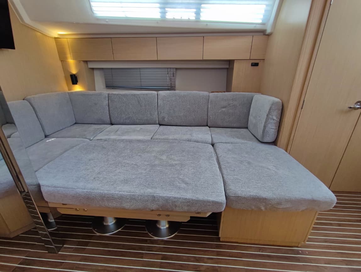 Bavaria C42 - photo 26