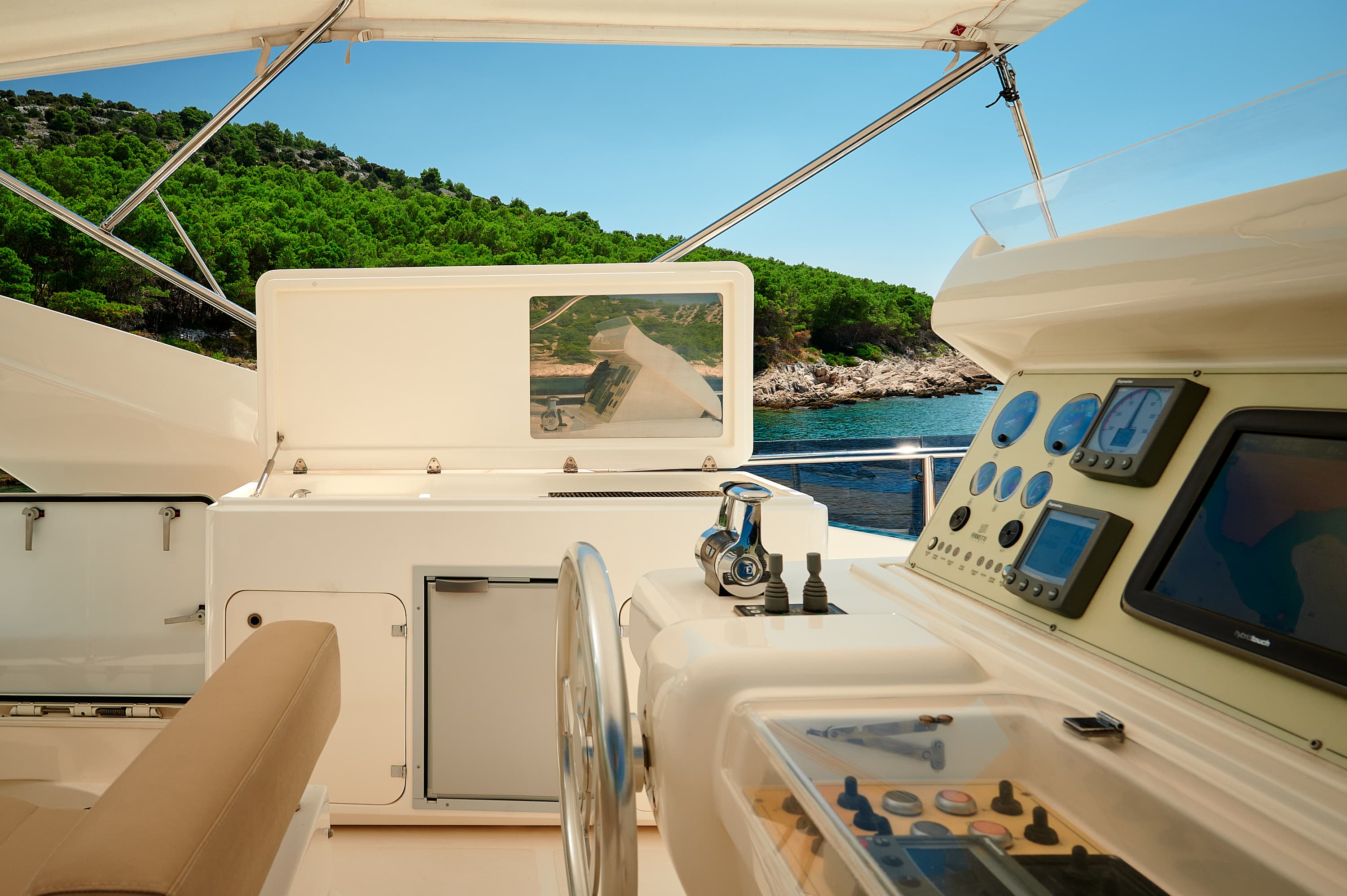 Ferretti 730 - photo 4
