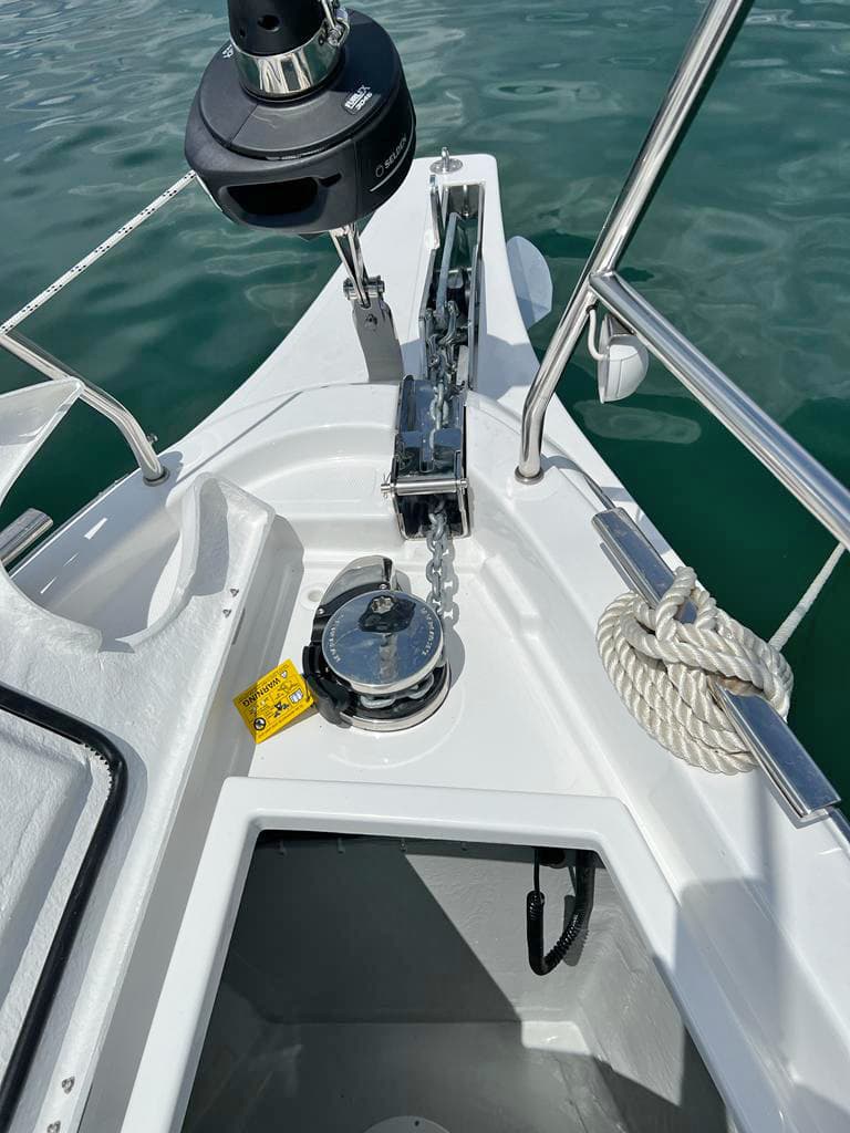 Bavaria C42 - photo 12