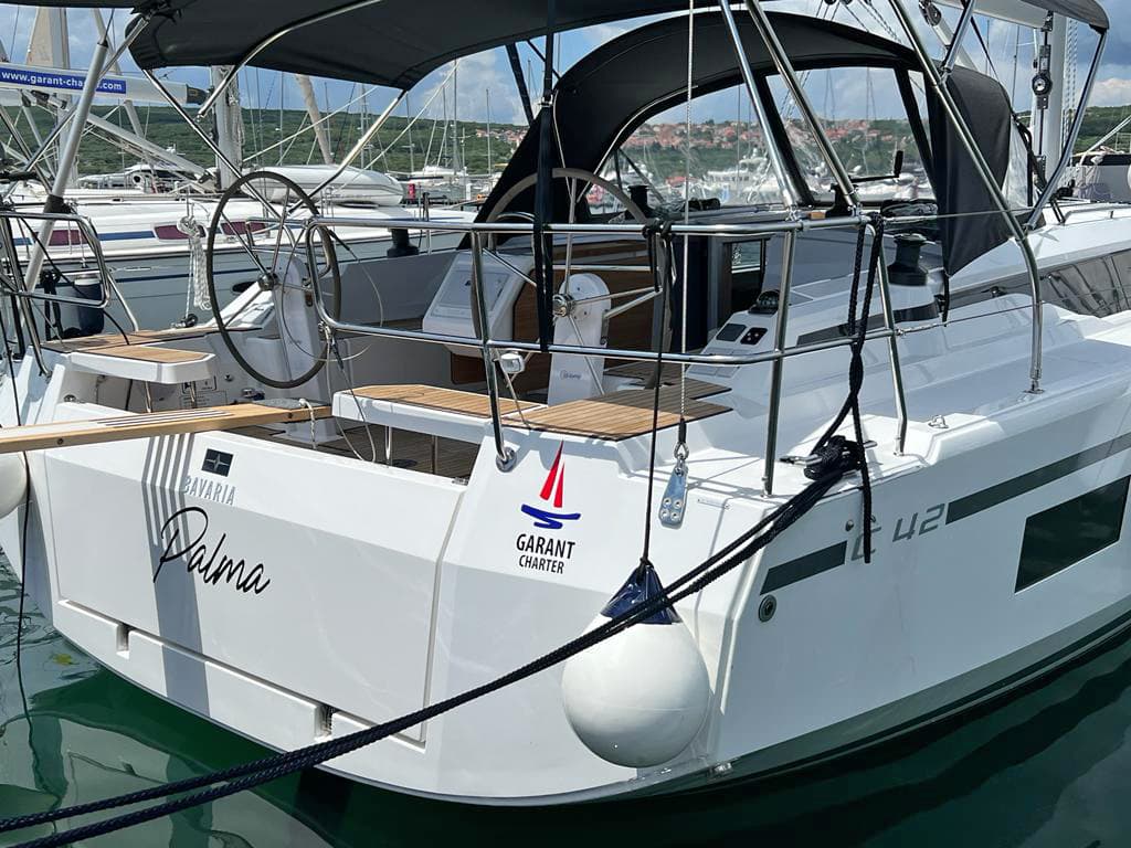Bavaria C42 - photo 13