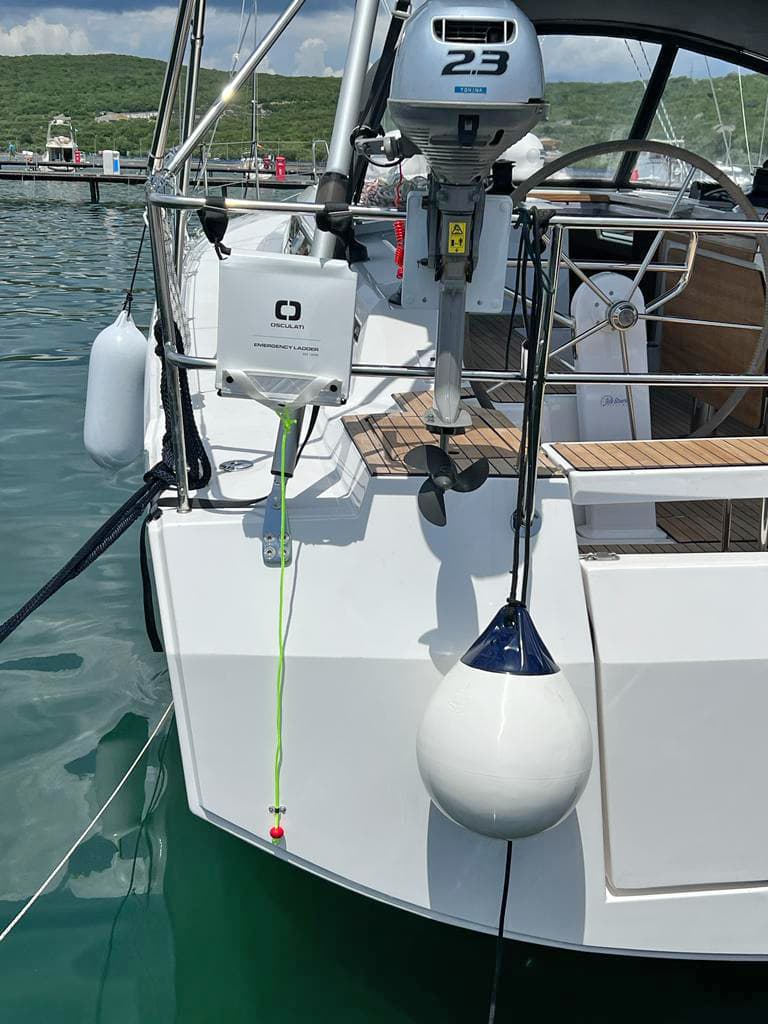 Bavaria C42 - photo 8