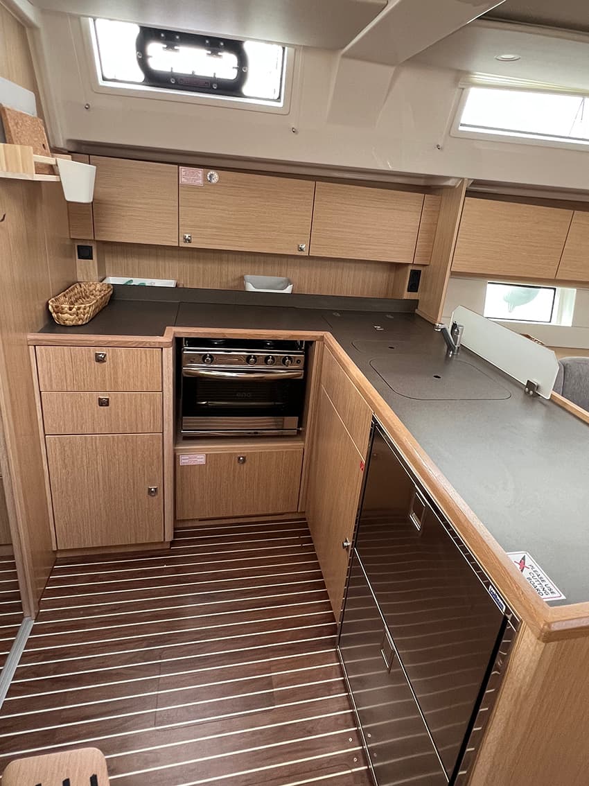 Bavaria C45 Style - photo 24