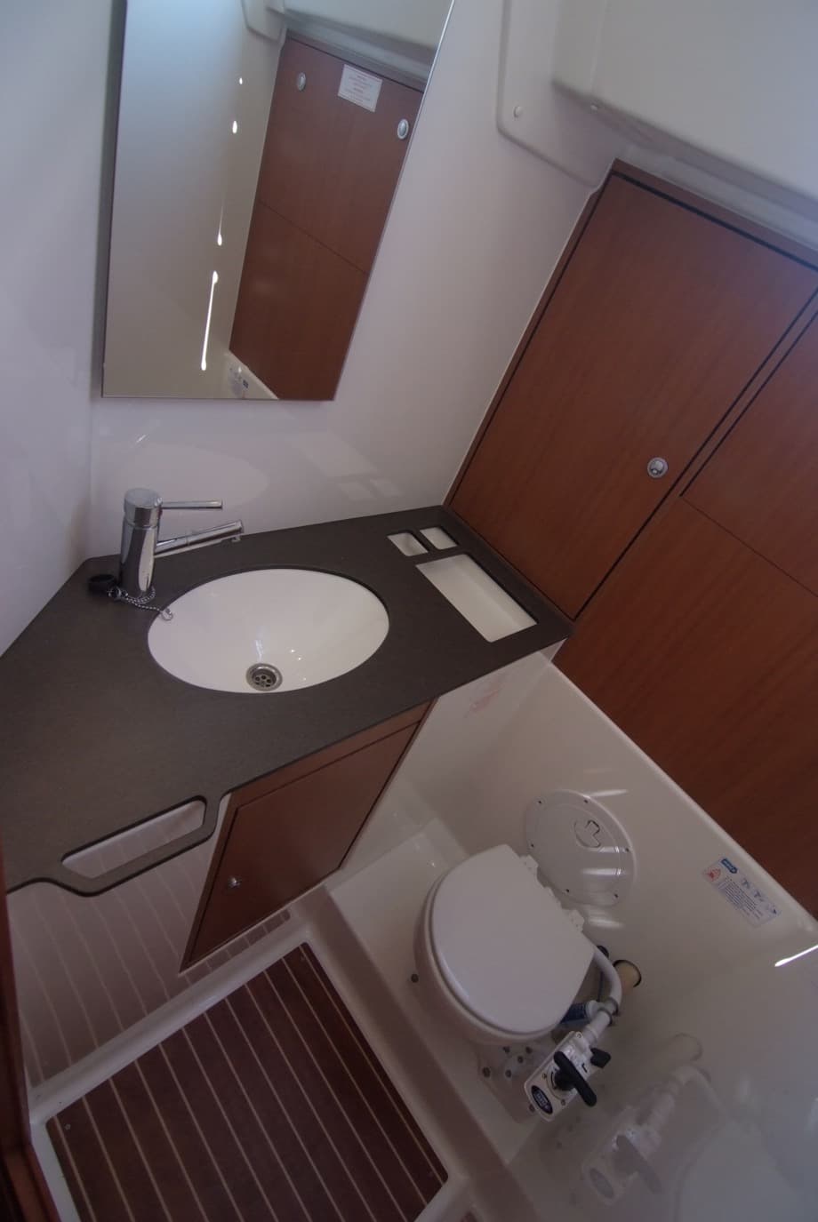 Bavaria Cruiser 45 - photo 7