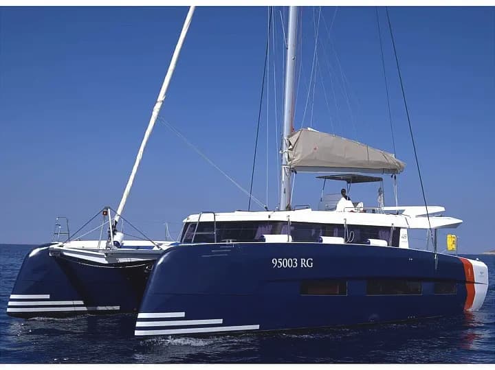 Dufour Catamaran 48 - photo