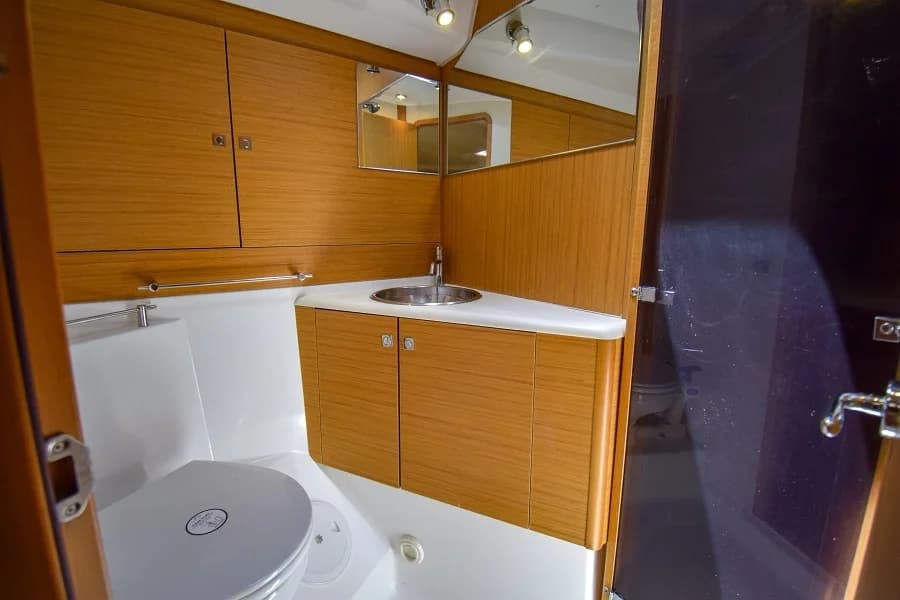 Sun Odyssey 50DS - photo 21