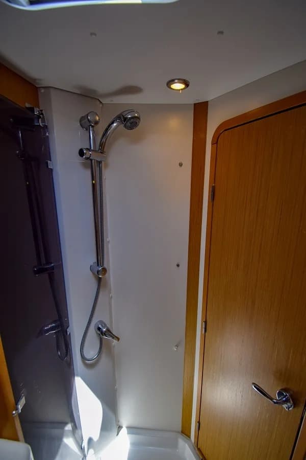 Sun Odyssey 50DS - photo 20