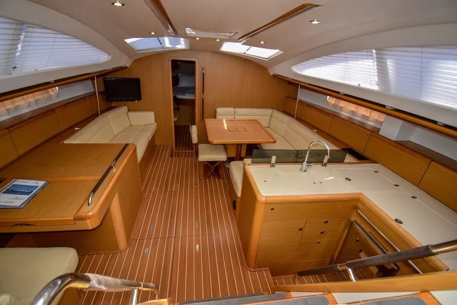 Sun Odyssey 50DS - photo 8