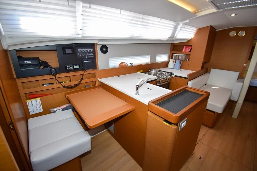 Sun Odyssey 410 - photo 15