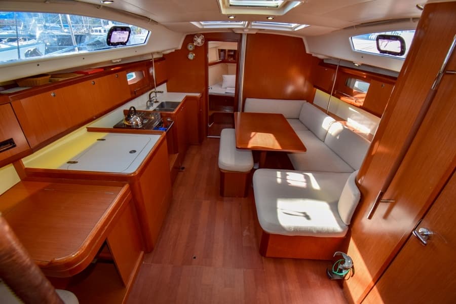 Oceanis 40 - photo 16