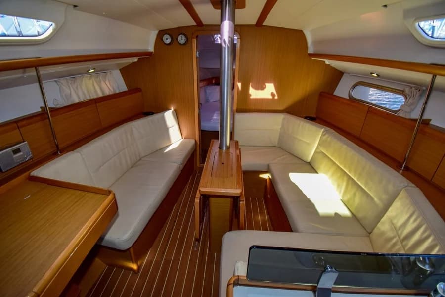 Sun Odyssey 36i - photo 20