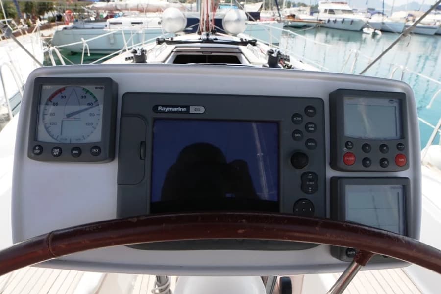 Sun Odyssey 36i - photo 8