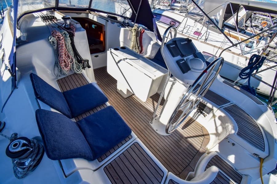 Sun Odyssey 37 - photo 17