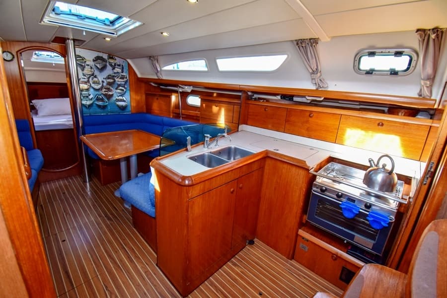 Sun Odyssey 37 - photo 19