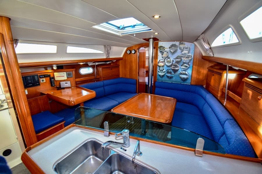 Sun Odyssey 37 - photo 15