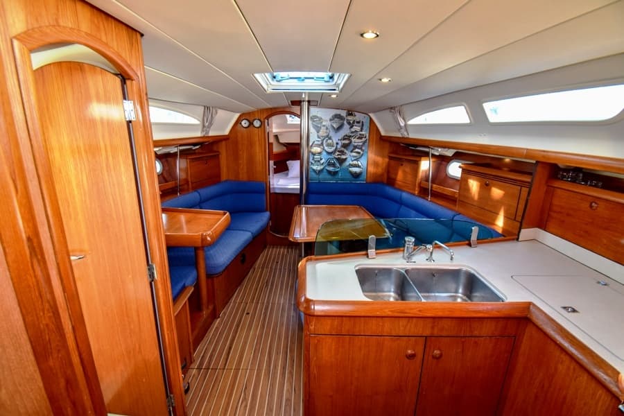 Sun Odyssey 37 - photo 21