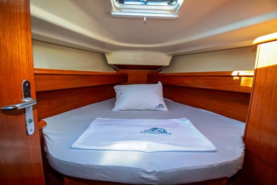 Sun Odyssey 37 - photo 16