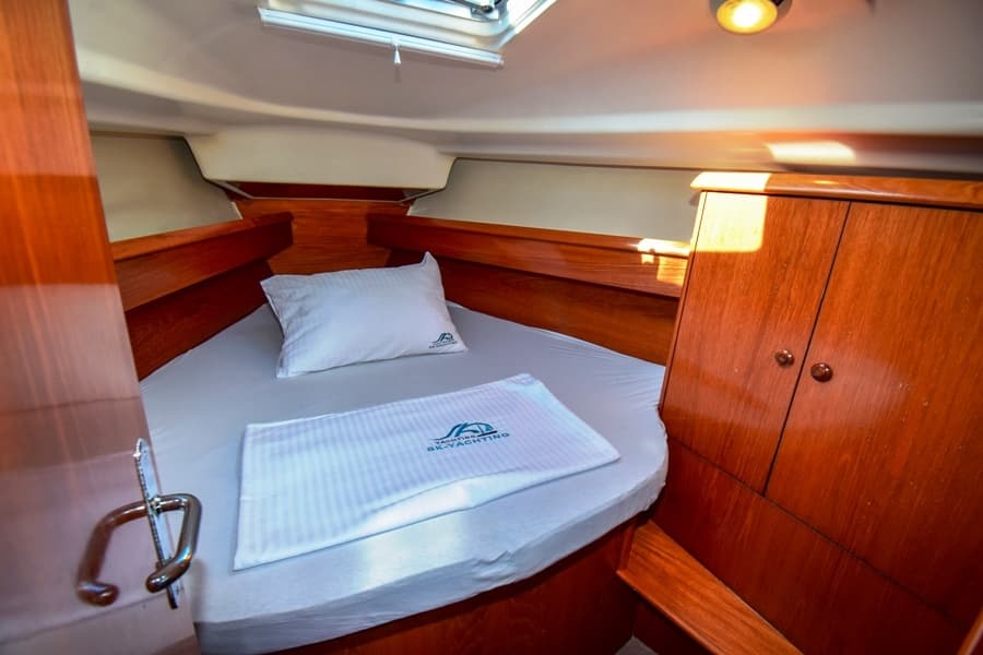 Sun Odyssey 37 - photo 18