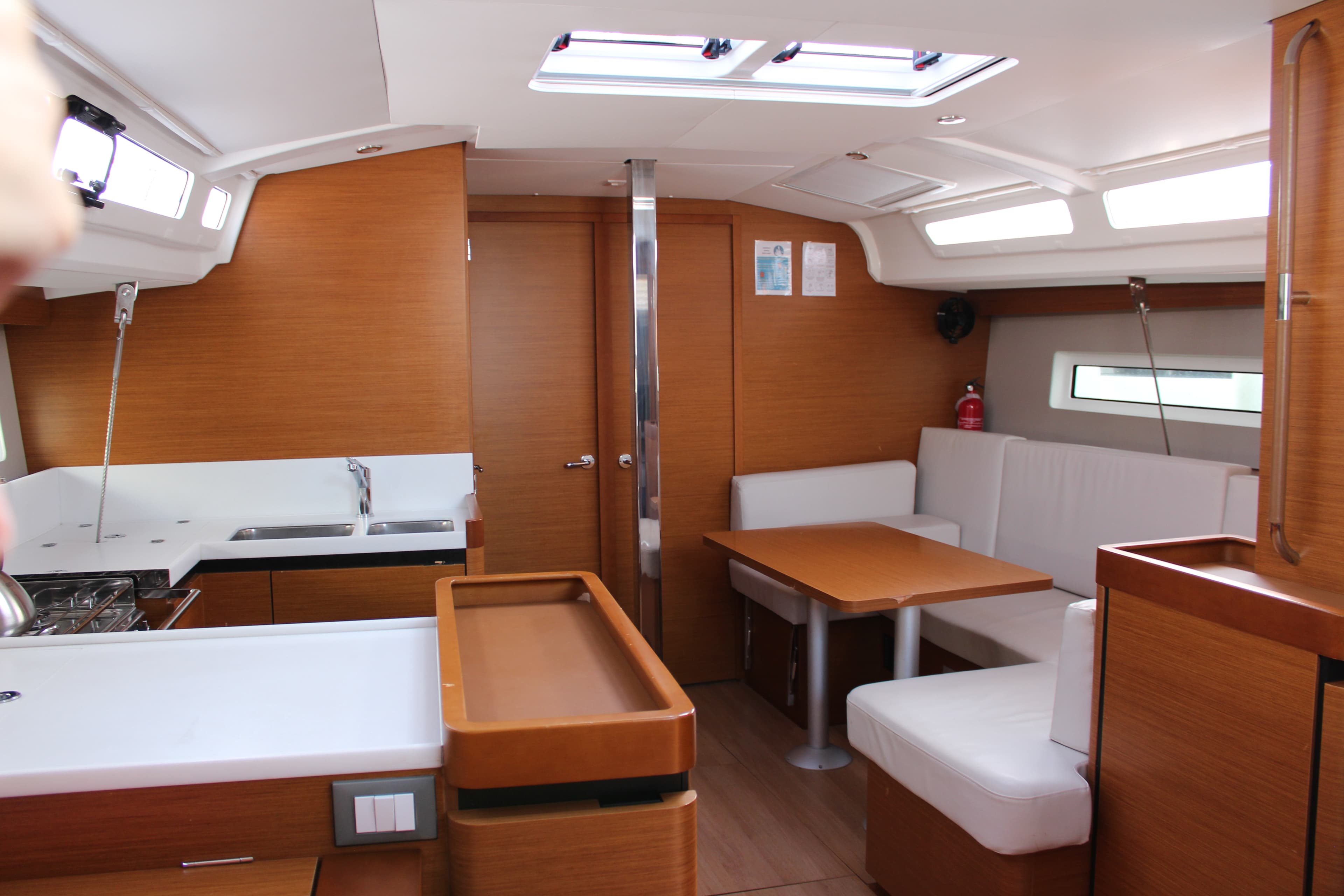 Sun Odyssey 440 - photo 5